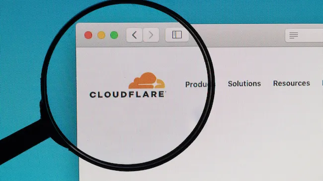 Labirin AI: Alat Baru Cloudflare Menipu Penjelajah AI Dengan Halaman Web Palsu