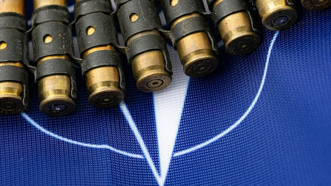 NATO Menugaskan Palantir untuk Sistem AI yang Mendukung Operasi Medan Perang
