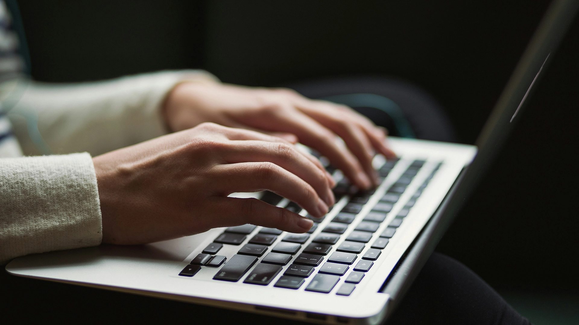 Platform Penulisan NanoWriMo Akan Ditutup di Tengah Kontroversi AI dan Moderasi Konten