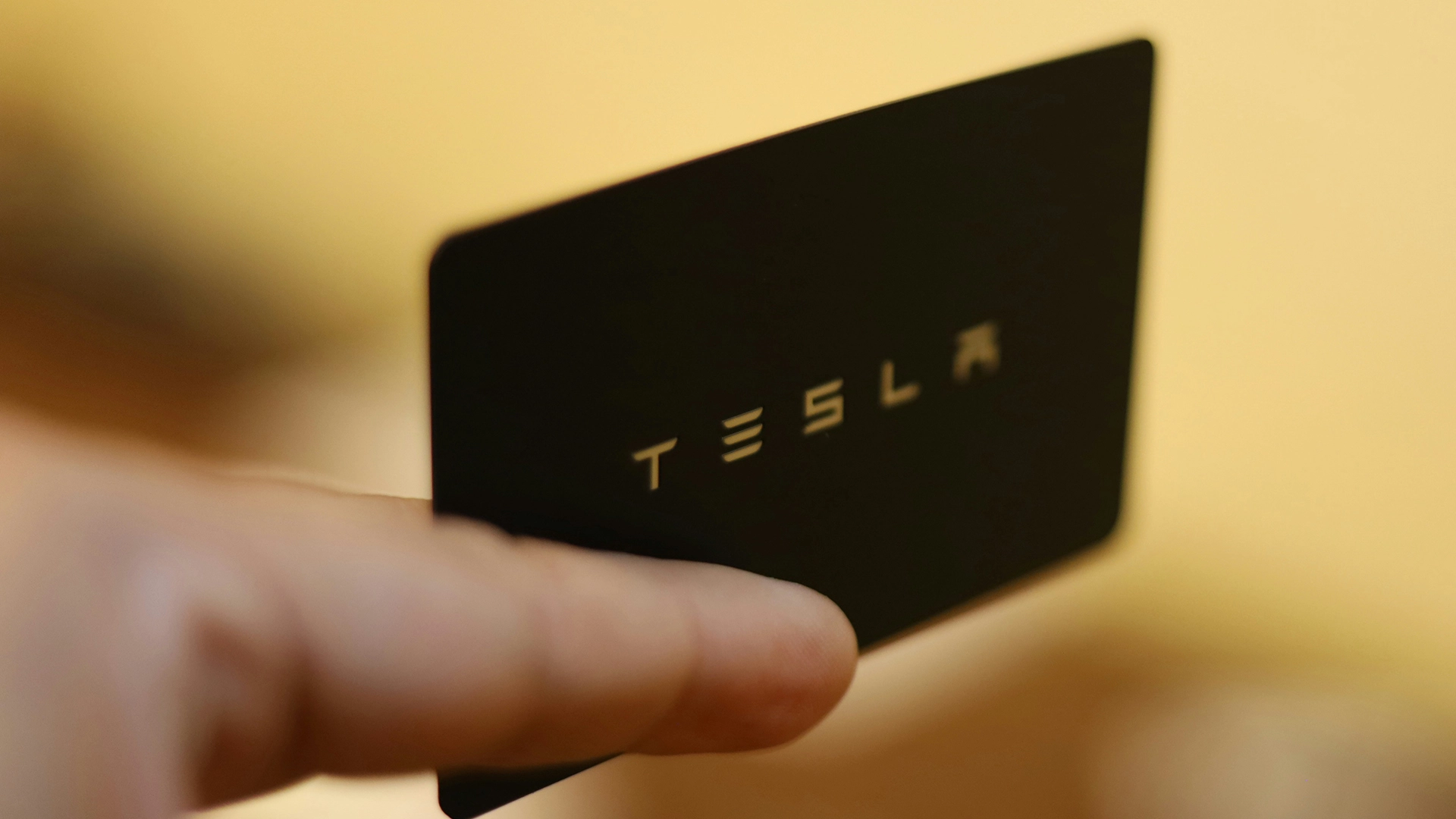 Tesla dan Samsung Setuju Atas Kesepakatan Pasokan Chip Senilai $16,5 Miliar